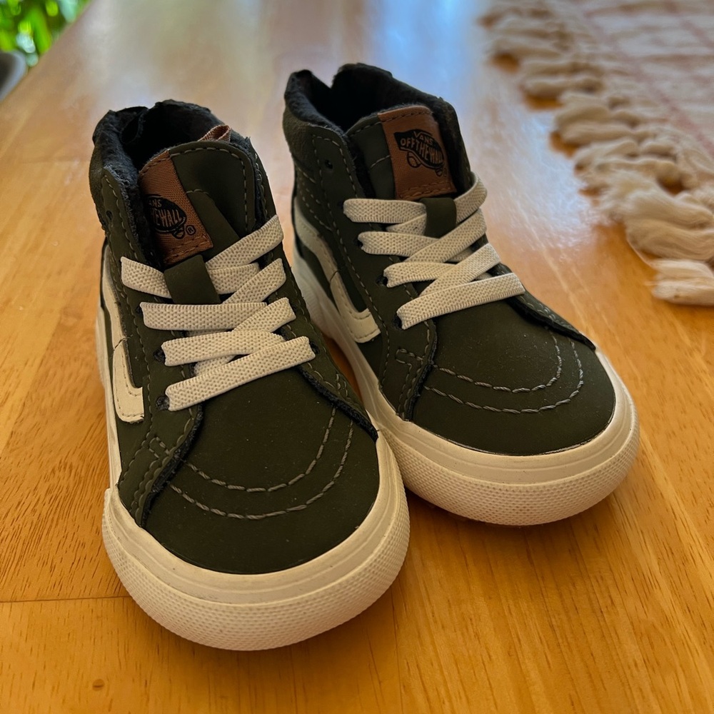 Toddler Sk8-Hi Zip Water Resistant Shoe